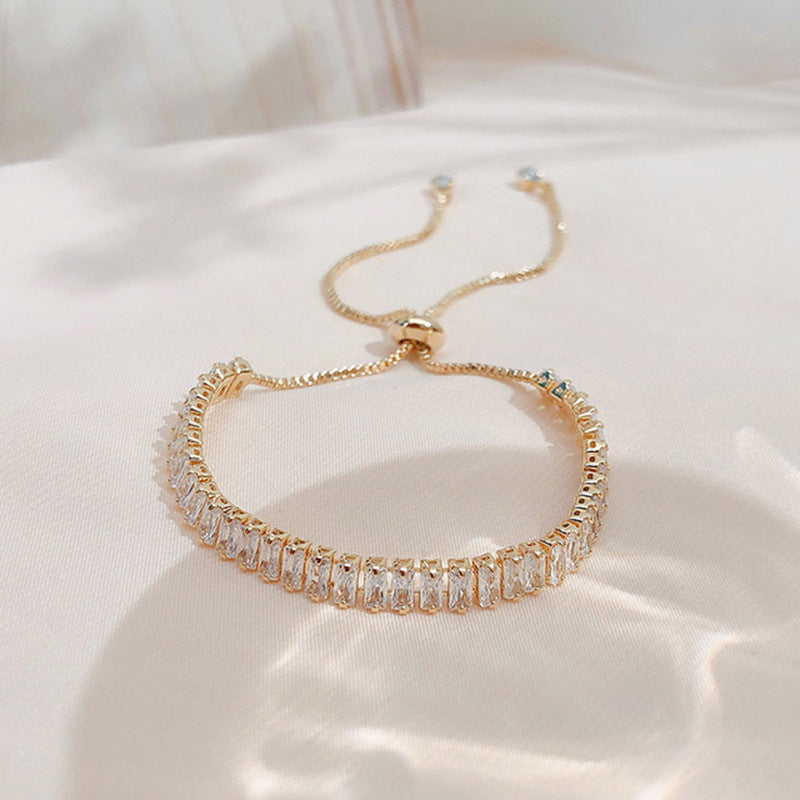 Bracelet en strass tendance et brillant, ajustable, bijou pour femme