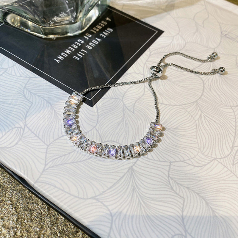 Bracelet en strass tendance et brillant, ajustable, bijou pour femme